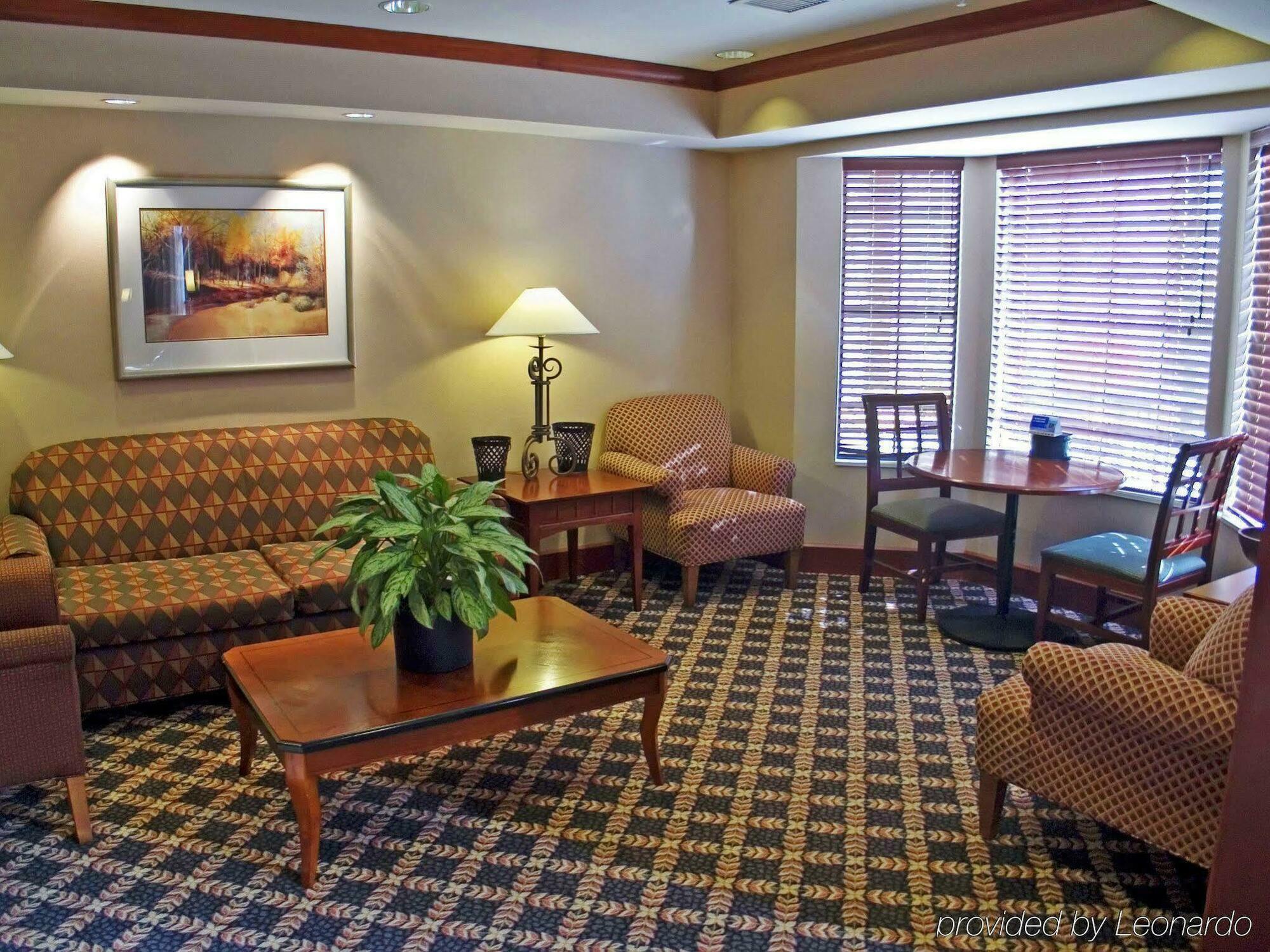 Staybridge Suites Grand Rapids-Kentwood, An Ihg Hotel Interior photo